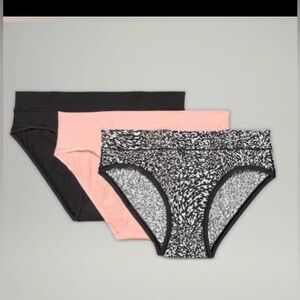 Lululemon UnderEase Mid-Rise Bikini Underwear 3 Pack BNWT